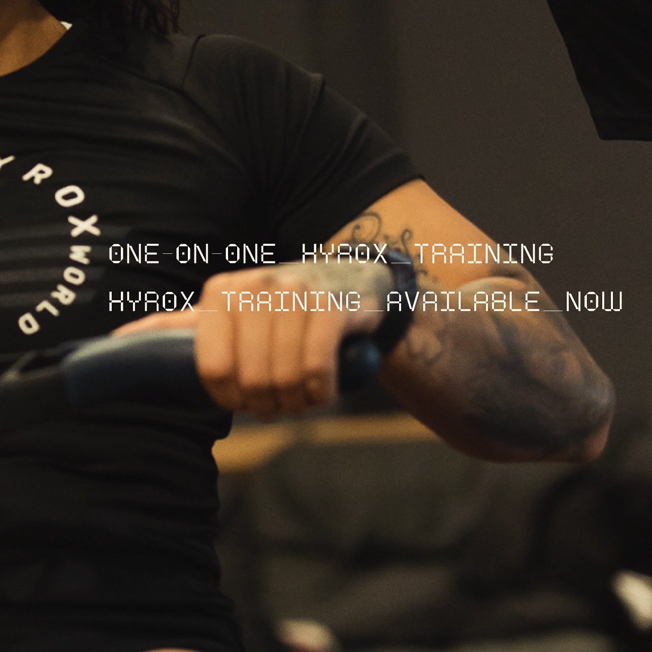 🚨 Novità in palestra! 🚨
Siamo entusiasti di annunciare la collaborazione ufficiale con un Performance Coach HYROX certificato: @cristina_fitcoach
Da oggi potrai allenarti con un coach specializzato HYROX, il metodo di allenamento funzionale che sta rivoluzionando il mondo del fitness.
Che tu voglia prepararti per una gara HYROX o semplicemente migliorare la tua forma fisica, i suoi allenamenti professionali ti porteranno al livello successivo.
💥 Perché HYROX?
È l’allenamento perfetto per chi cerca un approccio completo: forza, resistenza e performance in un’unica metodologia.
Le HYROX Race sono la sfida finale: una competizione ufficiale con tempi cronometrati e classifiche globali. E ora puoi prepararti con il supporto di un coach certificato direttamente nella nostra palestra.
👉 Prenota la tua sessione di prova e scopri un nuovo modo di allenarti!
#HYROX #PerformanceCoach #HYROXTraining #FunctionalFitness #Palestra #HYROXOfficial #AllenatiConNoi