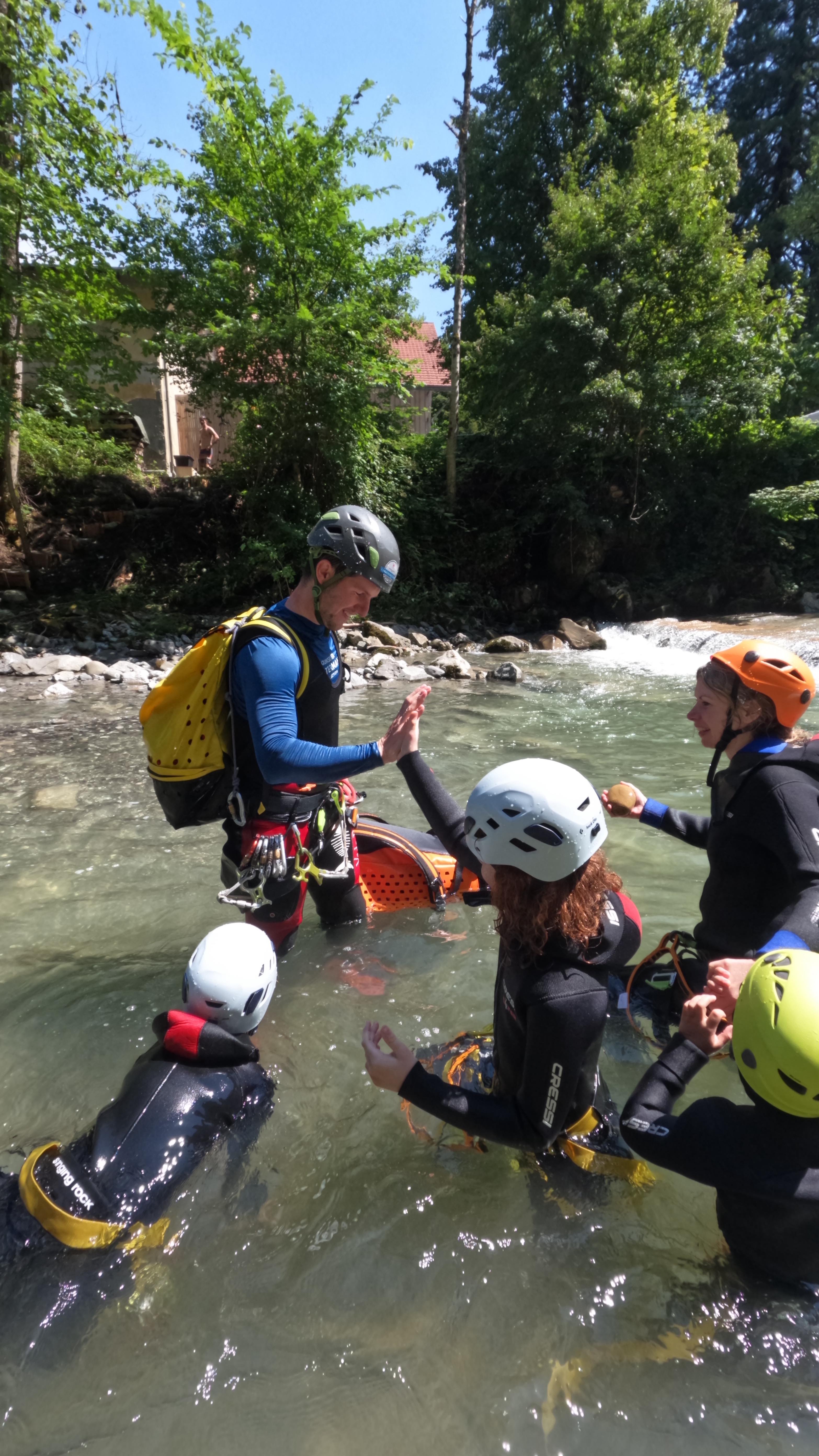Familiencanyoning mit @lucky_guiding
#familienausflug #familytrip #outdoorfun #outdooradventure #canyoning #urlaubinvorarlberg #dornbirn #kinder #luckyguiding