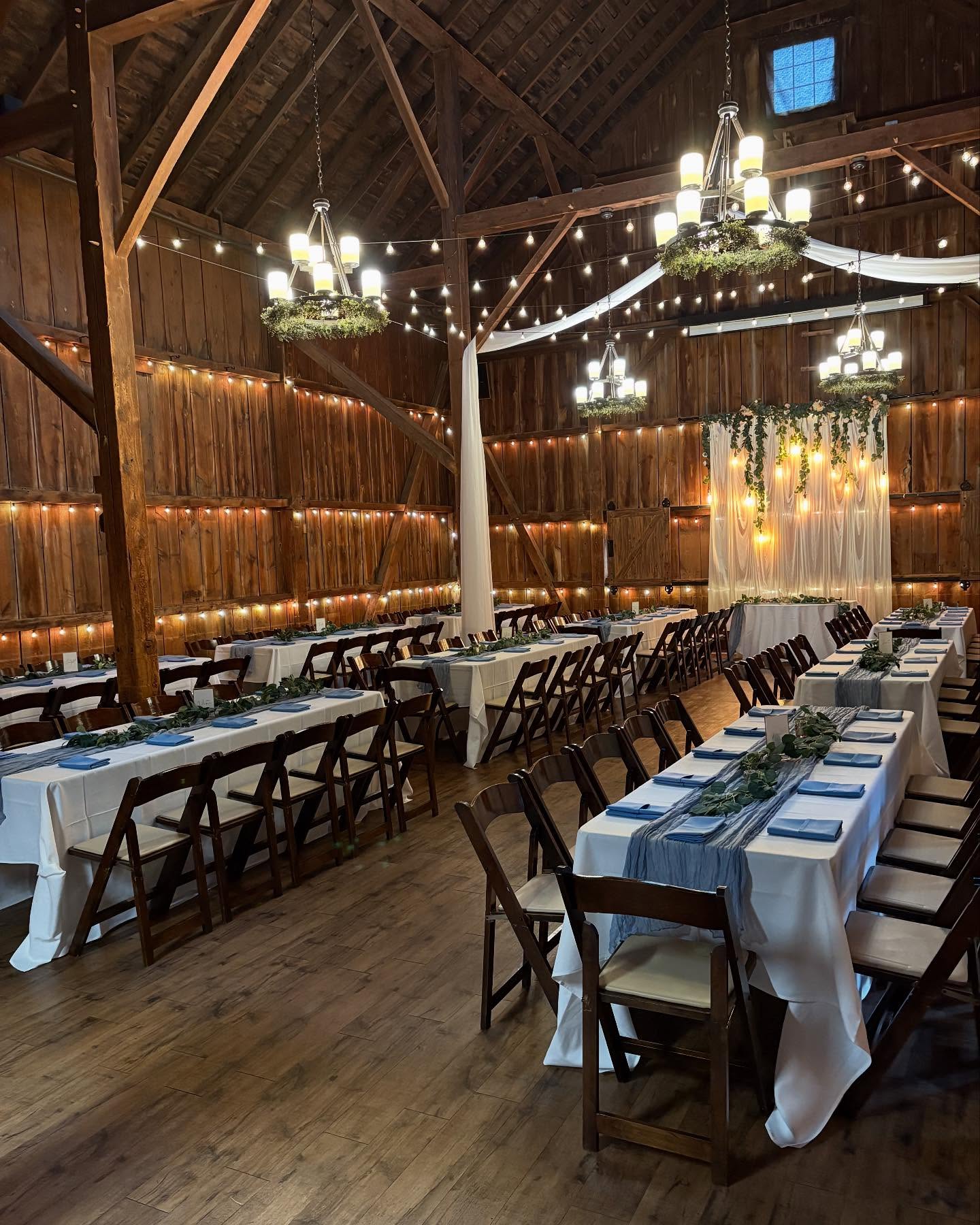 A dreamy “I do” under open skies 🌿💍 — this rustic barn and garden venue stuns with soft baby blue and white details, blending country charm with timeless elegance. #RusticWedding #GardenCeremony #SomethingBlue #WeddingInspo #HoosierGroveBarn #HGB #WeddingVenue #BarnVenue