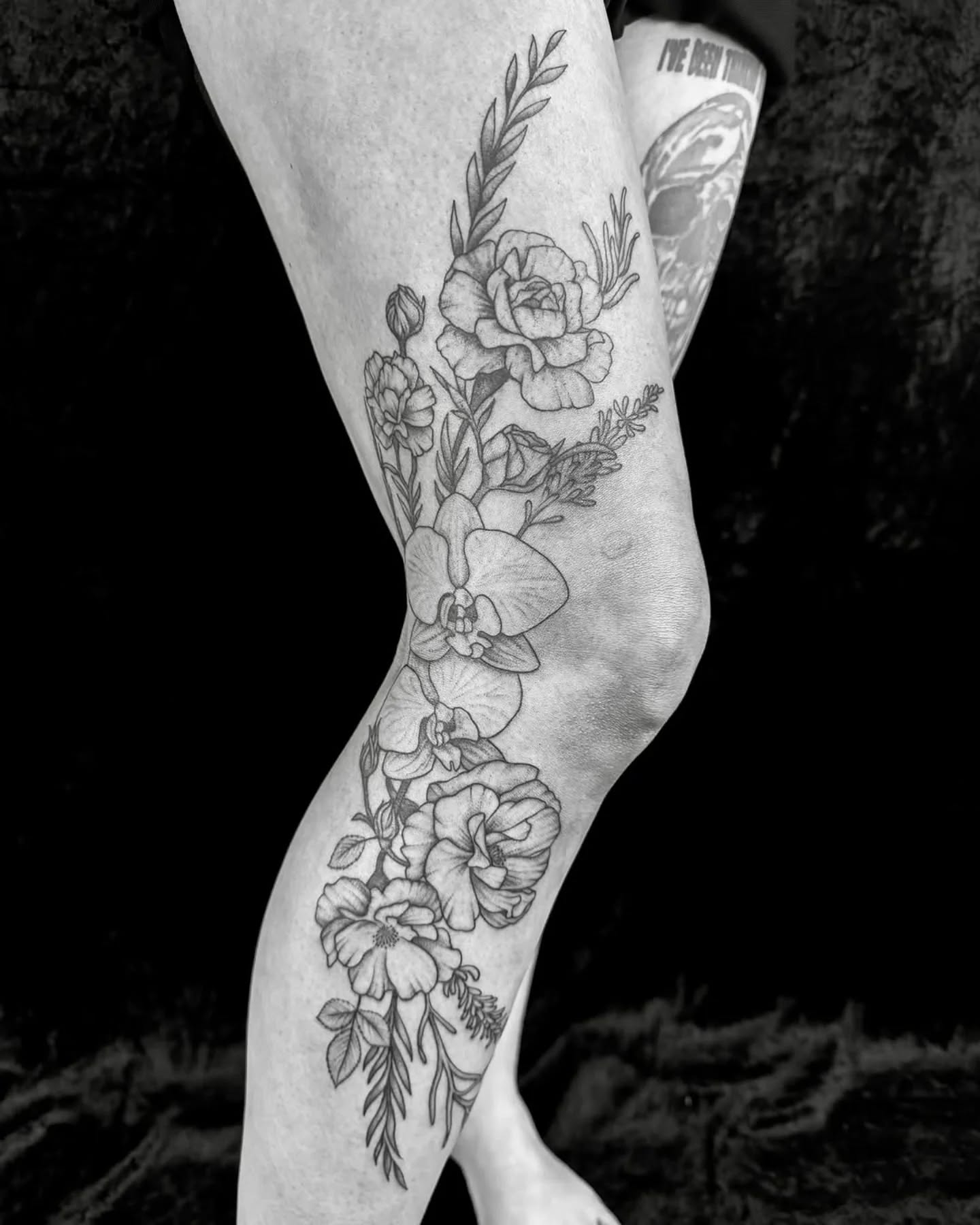 @fineartunbound started this beautiful floral piece. Find her over @raventhorn.manor.tattoo