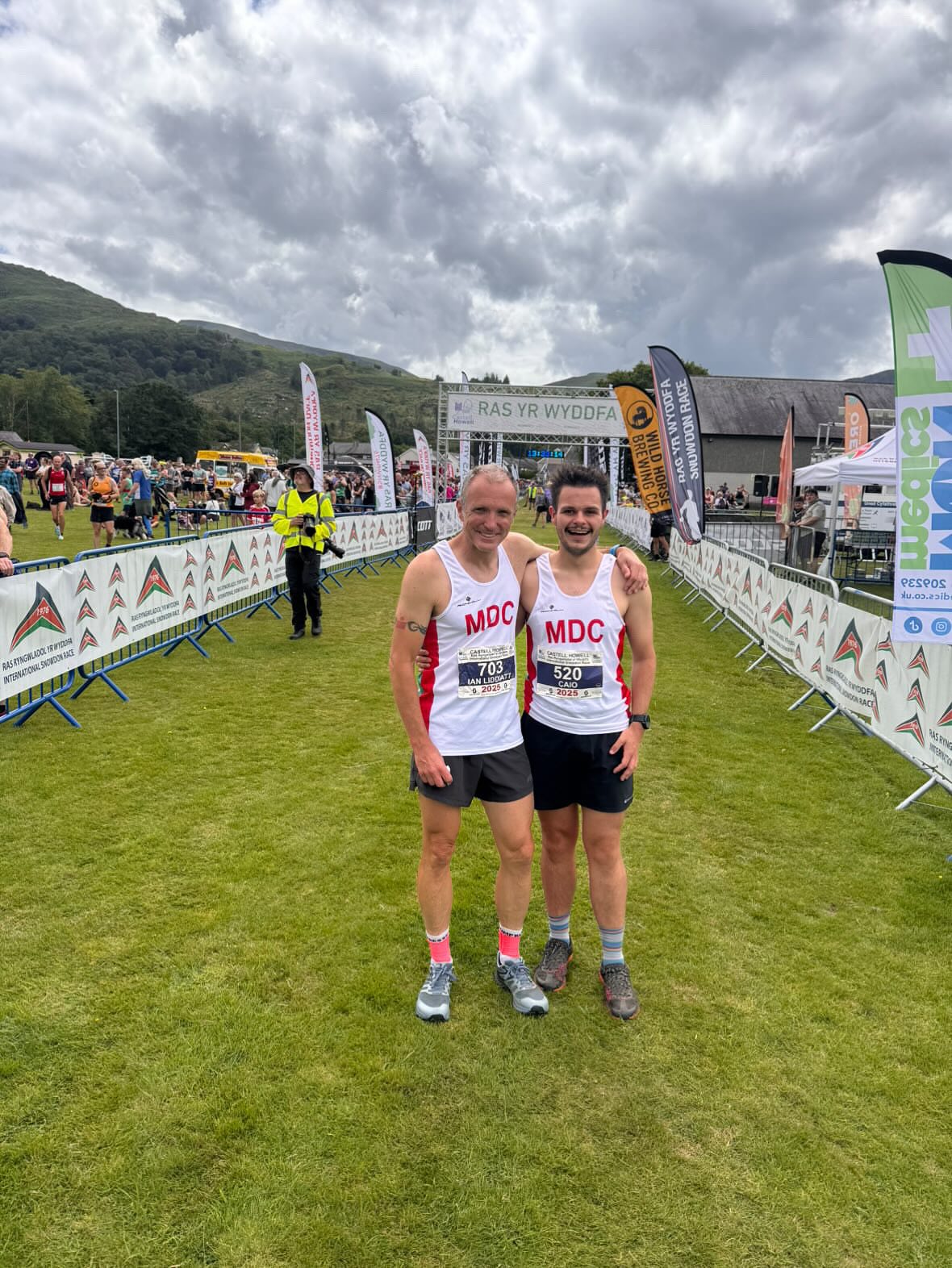 🏅Medal Monday🏅
Well done to @caiobowen & @liddstpc on racing Ras Yr Wyddfa (The Snowdon Race), a gruelling 10 mile effort straight up and back down Snowdon from Llanberis 🥵. Awesome performances from both with Ian achieving 3rd in his category 💪🏽
@jenny.slocombe.3 & @kirsty2798 completed the rabbit run which is an impressive 40km trail run around Merthyr Mawr👏🏼👏🏼 well done ladies!! Huge effort 🔥
Another great social ride was organised by ride leader @jdrasq on Sunday which headed out towards Newport this week 👏🏼💥
Also we love to see the confidence of our members grow in open water swimming. @sarhwelshie was at the @allornothingevents open water swim on the weekend and smashed it 💥🔥
New week incoming!! 💛💙🖤
#cardifftriathletes #trailrunning #therabbitrun #thesnowdonrace #running #thebestclubintheworld