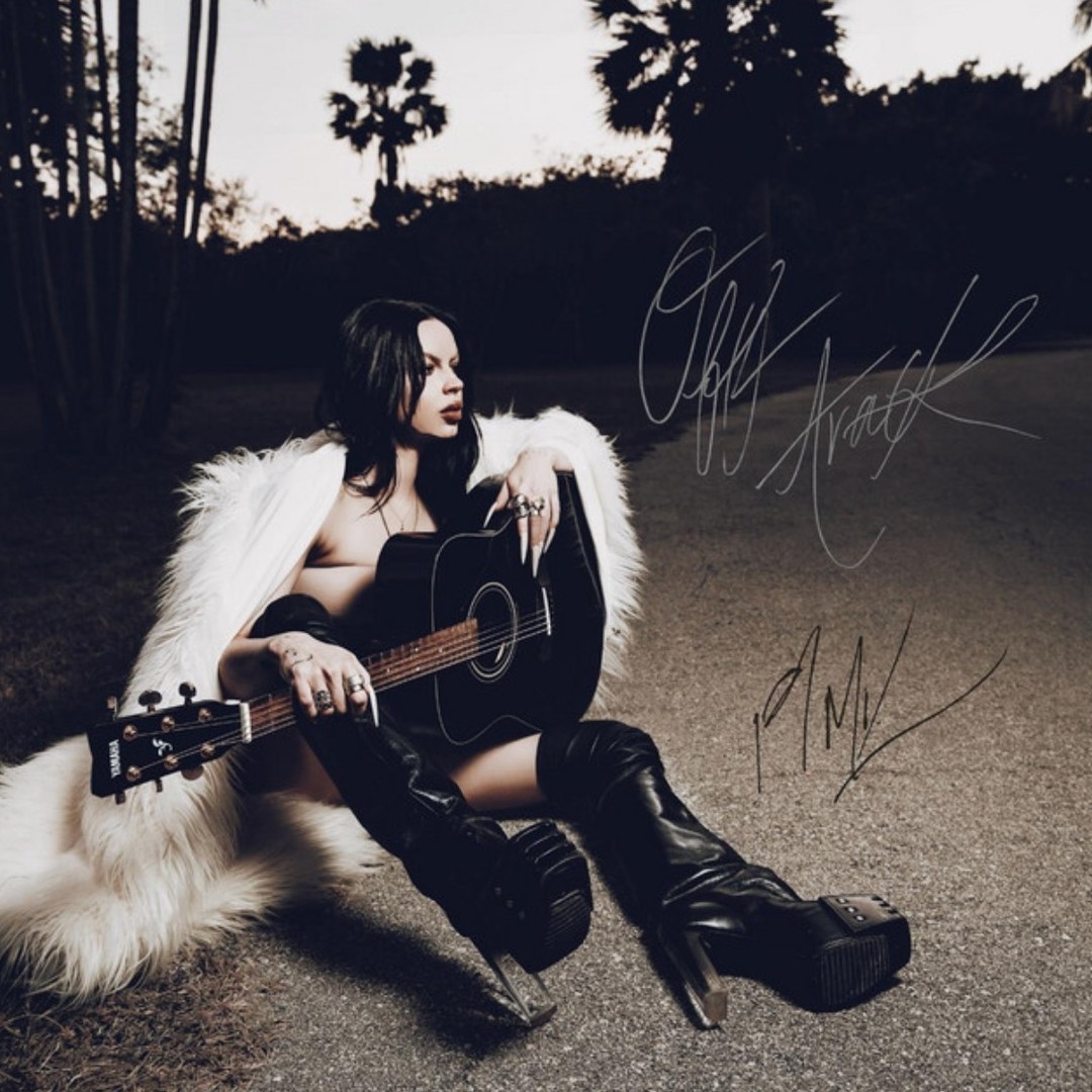 @19milofficial "OFF TRACK" out now - recorded at @mmmlabs by @guala2fah !