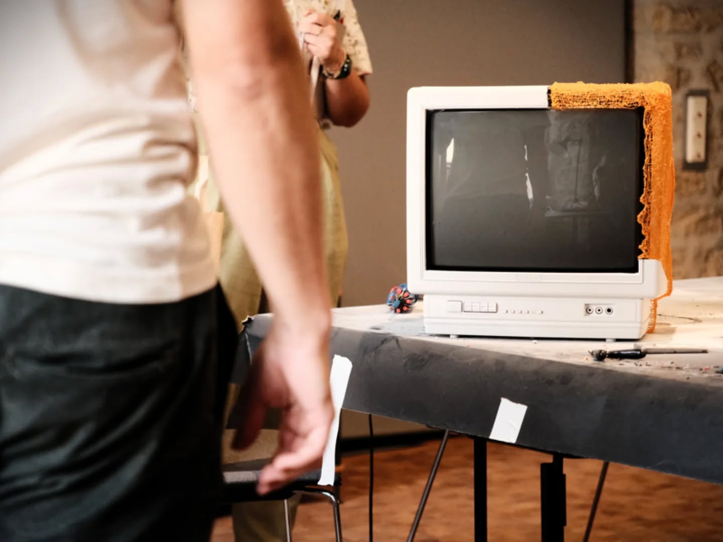 Big thanks to @neimenster for the 2 week artist research residency. I finally got the time to work on some ideas I've had for quite a while now and, of course, try completely new things.
This TV is part of a long-time idea, where sculpture and media are combined. But there is still quite some work left to do on the media part.
Photo Credits:
©neimënster | Rui Henriques
#sculpture #luxembourg #artist #Lëtzebuerg #neimënster #residency #media #3dpen