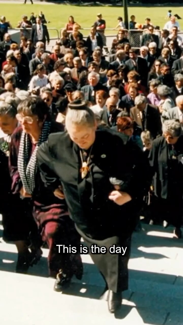 “See the mana of Tahu stepping forward in all its grace and dignity”
Precious memories of our settlement.
Tūturu te noho
Tūturu te hono
Tūturu ake nei
Mō Kā Uri | Kāi Tahu 2050