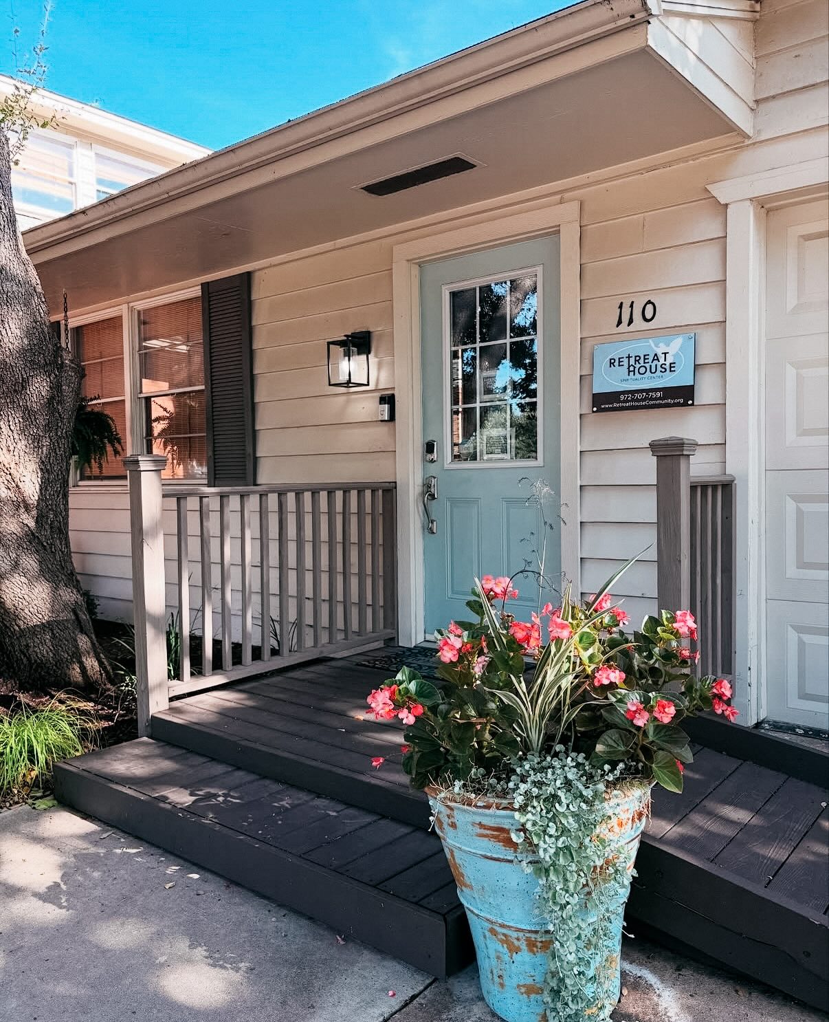 Our hearts are full after today’s board retreat!
We spent the day praying, dreaming, and planning for the students we love and the ministry year ahead. 💙🎉
Students, we are so excited to see you soon!!