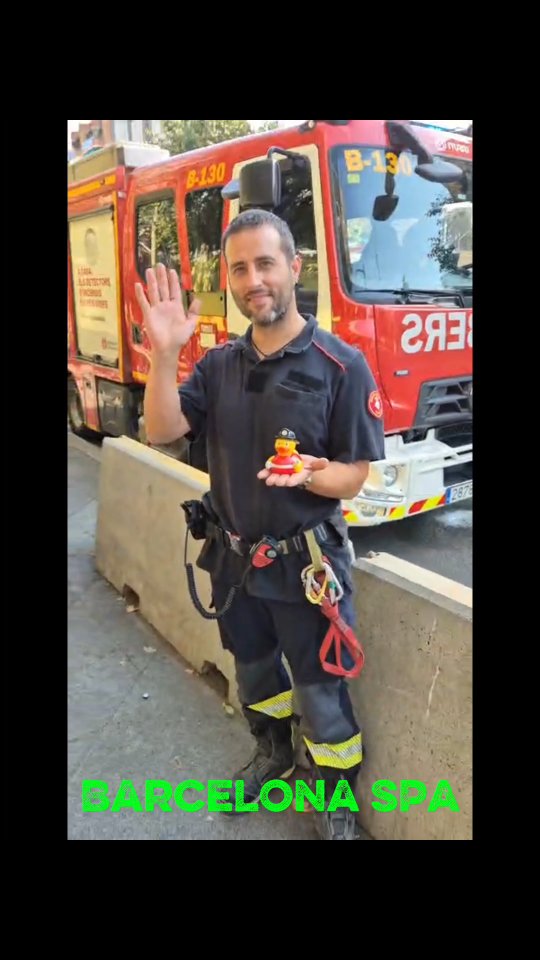 🧳 Noch knapp einen Monat haben unsere Enten Zeit, ihr Reiseziel zu erreichen
🦆 Immer mehr Enten reisen aus den unterschiedlichsten Teilen unserer Erde an
🌎 Schaut, wer heute alles auf Reise geht.....
.
.
.
.
.
#turbenthal #wila #wildberg #tösstal #blaulicht #118 #swissfirefighter #hobby #reisen #marbella #fischingen #st.antönien #nordirland #nürnberg #barcelona #enten #quitscheente #sommer #sommerferien #ausbildung #flug #schwimmen