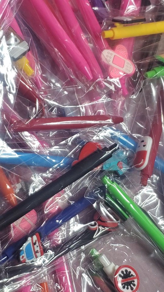 Our Accessories Collection adds the perfect touch of cute and fun to our healthcare theme.
The adorable pens are the perfect mix of functional and fun.
💥Black Ink Only
💥0.5 mm point
💥 Smooth Writing with every stroke
Available onlione