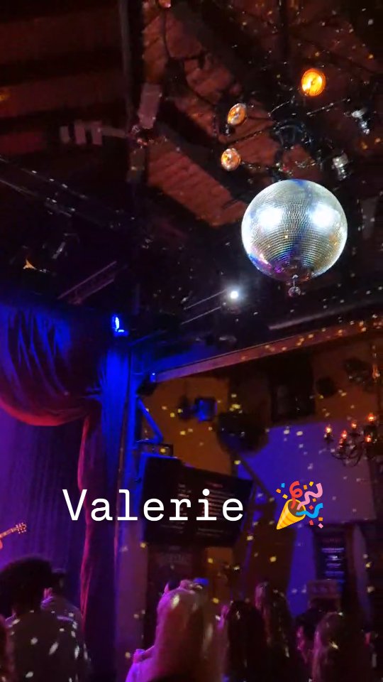 "Valerie" live aus dem @objekt_5
#coverbunt #coverband #hallesaale #amywinehouse #tanzmusik