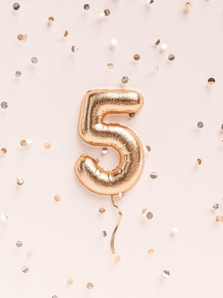 🎂HAPPY FIFTH BIRTHDAY BLOOM 🎂
Five years feels like a milestone worth celebrating 🍾
When I first opened these doors, I had a vision, a whole lot of heart, and a deep love for what I do. I wasn’t sure what the road ahead would look like, but I trusted myself, and that trust has led to something truly special.
This little salon has been through it all: the highs, the lows, the lessons, the laughter. It’s where I’ve grown not just as a hairdresser, but as a person. I’ve found my voice, formed lifelong friendships, and welcomed the most beautiful clients who feel more like family.
To everyone who’s been part of this journey, thank you. Your belief in me and your support have meant more than words can say.
A special thank you to @nataliabloomhairmorrinsville the heart and glue of Bloom. Your loyalty, calm in the chaos, and quiet strength behind the scenes never go unnoticed. You keep this place running smoothly and make it feel like home. We’re so lucky to have you
Here’s to more growth, more magic, and the next five years even bigger, brighter, and more beautiful than before.
With love,
Renee 🤍