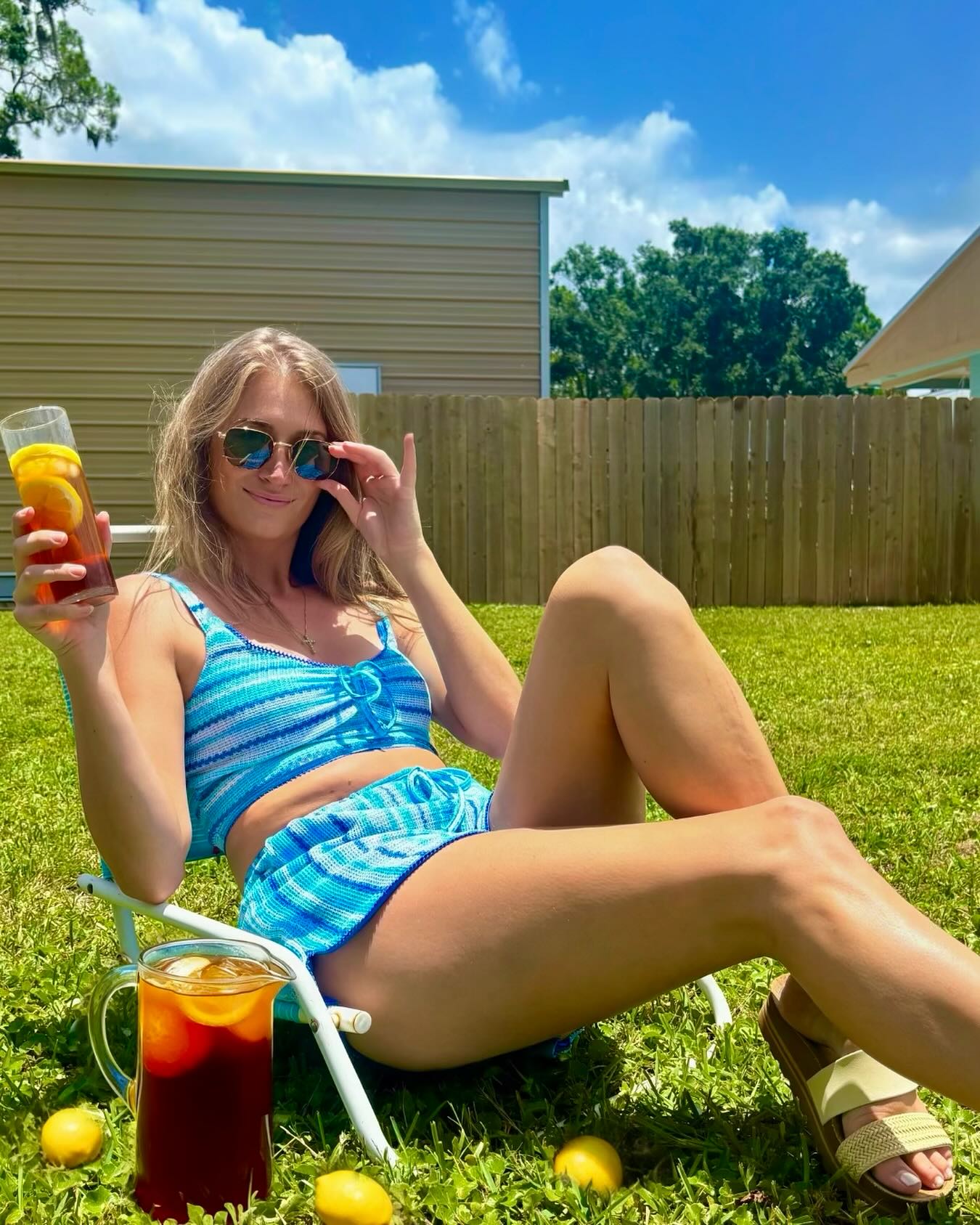 I’ve got the tea, y’all—literally. ☀️🍹
It’s hot as a skillet in Florida, and I’m sharing my Secret Southern Sweet Tea recipe on the blog today. There’s one little ingredient that makes all the difference… any guesses?
🫖💛🧊🍋
#SweetTeaSeason #SincerelyMadi #SouthernSecrets #FloridaSummer