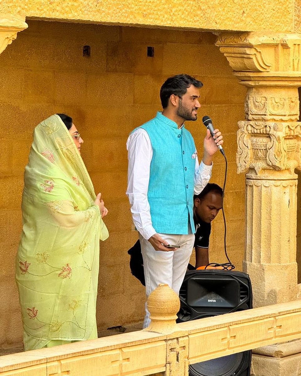 Maharani Raseshwari Rajya Lakshmi of Jaisalmer and our Founder, Siddhaant Mohta, welcoming guests to glorious Jaisalmer Fort for Panorama Editions 2023, co-produced by Sopaan.