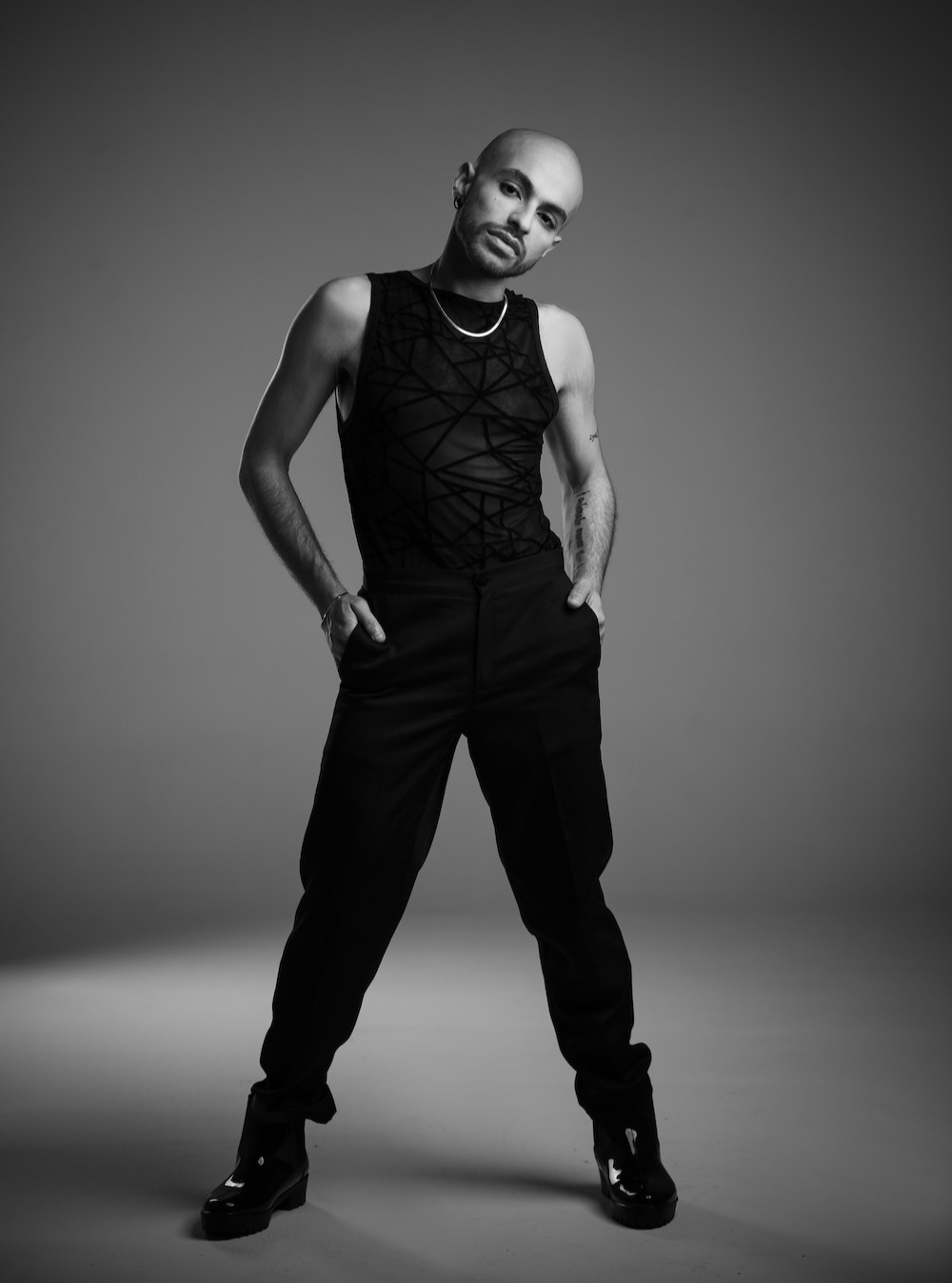 Unarmored, 𝐍𝐨. IV — Angle of Return
(2025, Photography by Kholoud Khalifa)
Photographer: @kholoudkhalifa9
HMU: @makeupbyhebatullah