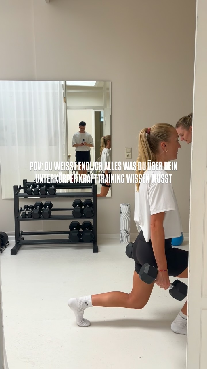 Full House bei der letzten LOWER BODY MASTERCLASS im STUDIO HEALTH!
In 4 Stunden gab’s alle Infos & Movements zur Langhantel Kniebeuge, Deadlifts, Split Squats, Trainingsplanung uvm! Damit du in der Zeit die du im Gym verbringst auch das Beste rausholst.
Im Oktober gibt es die nächsten 2 Termine:
➡️ coach-julian.de/seminare
➡️ Jetzt anmelden und Early Bird Preis sichern!
Happy to see you 🏋️
#krafttrainingseminar #retreat #stuttgart #0711 #personaltraining