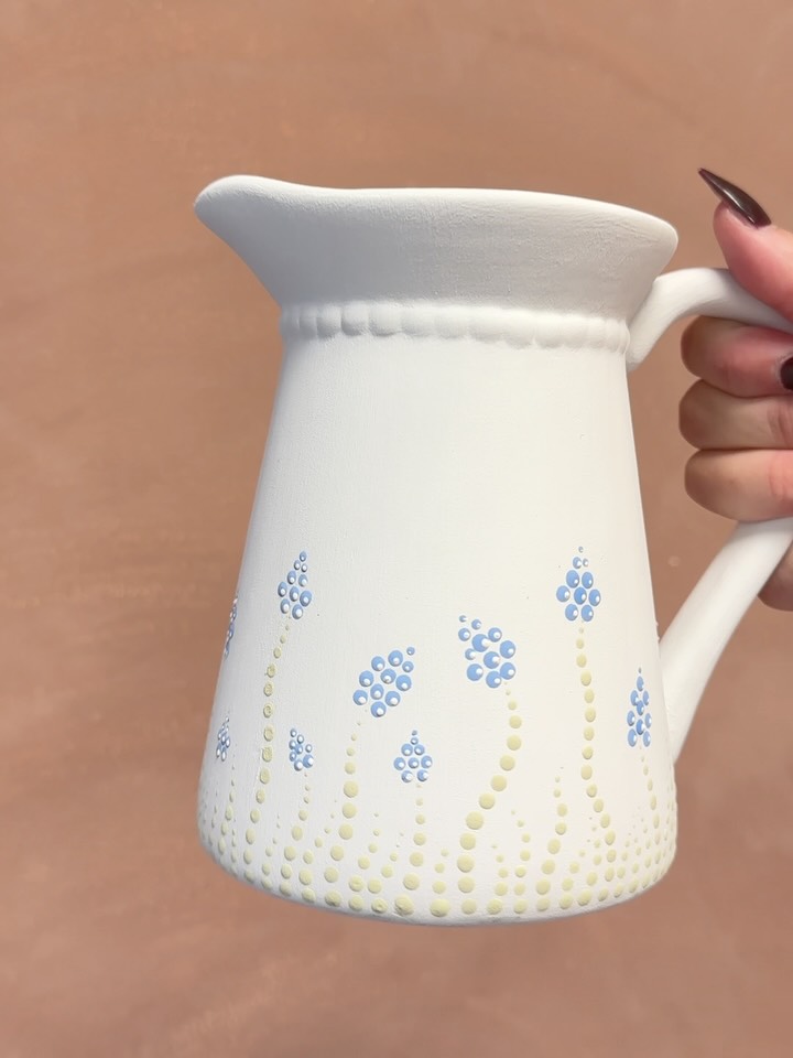 🎀 Before ➡️ After vibes!
Van simpel wit naar juicy, shiny en totally cute 🍓💅
Altijd zo leuk om te zien hoe alles uit de oven komt ✨
Zin om zelf iets moois te maken?
🎨 Boek je spot via de website en join de gezelligheid 💕
#clubclay #beforeandafter #keramiekschilderen #girlyvibes #paintandchill #vriendinnenuitje #claycuties