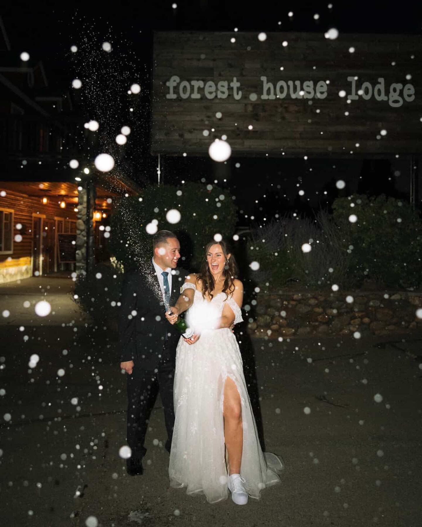Bubbly bride vibes only 🥂🍾✨. Congratulations to our bride Cameron! These fun vibes were the best when she was trying dresses on with us!
Dress from our @Martinaliana collection.
Venue: @foresthouselodge
Photo: @emmawynnpaul
Video: @peterpaulfilms
DJ: @sjsdiscjockey
Hair @createdbycheree
Makeup @beautyartist.ca
#martinaliana #martinalianabride
@scrlgallery #scrl #scrlgallery
Martina Liana - Real Weddings - Wedding Inspo - Bay Area Bridal Salon