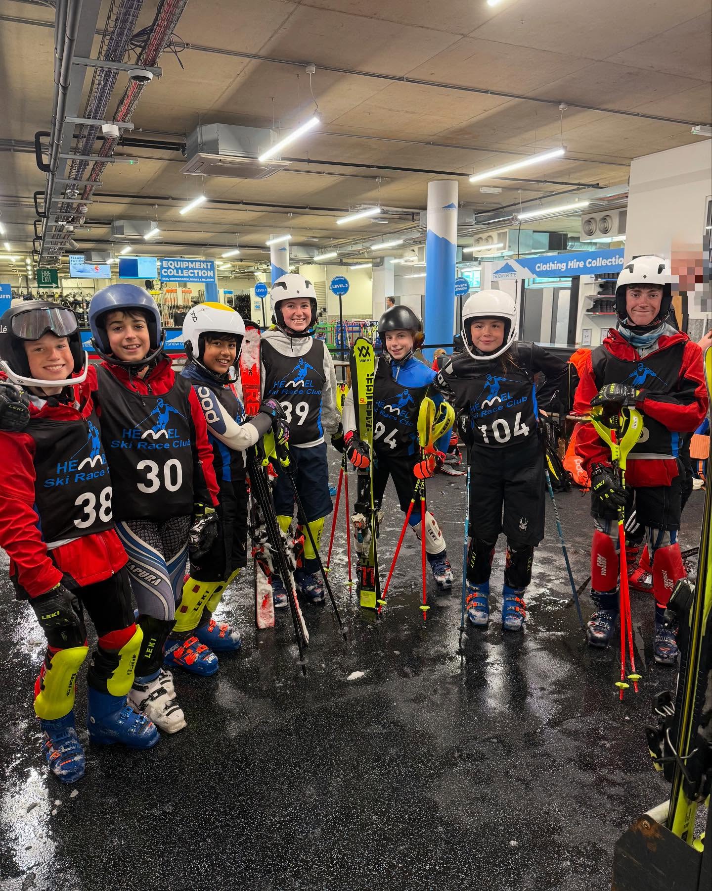 Another great weekend of indoor skiing for the SPSRC athletes! Was great to see so many taking part and even a podium! Congrats Aidan!
#spsrc
#skiracing
#skiracekids #community