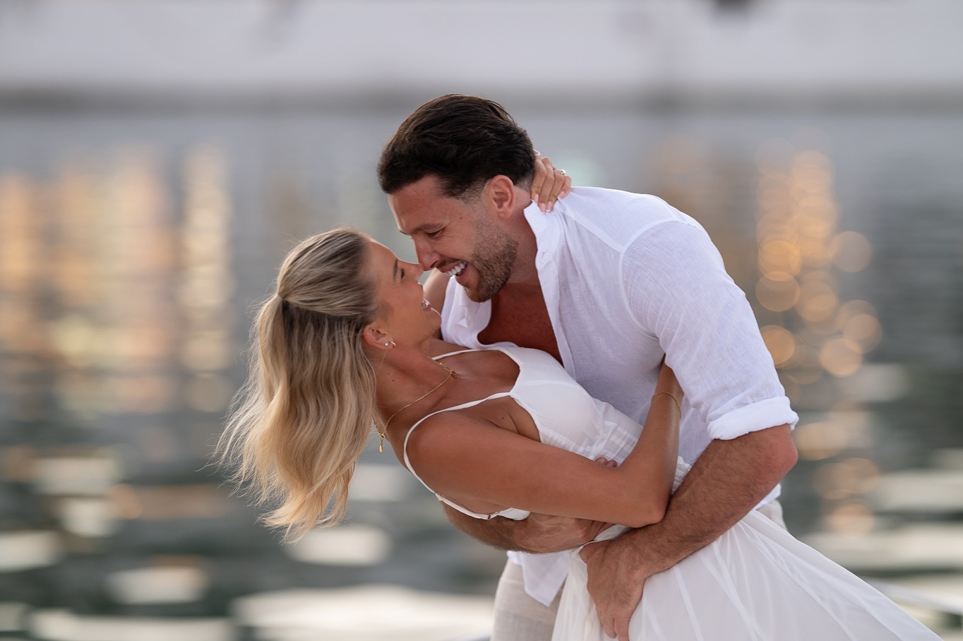 A Timeless “Yes” at Sea ✨
This weekend, we had the honor of hosting a truly unforgettable moment, a beautiful marriage proposal aboard one of our private charters. 💍🌊
From the intimate setting and curated décor to the champagne toast and breathtaking sunset, every detail was thoughtfully arranged to create a magical experience.
📩 Contact us to plan your dream proposal.
Info@puertobanuschartermonty.com
(+34) 675 193 444