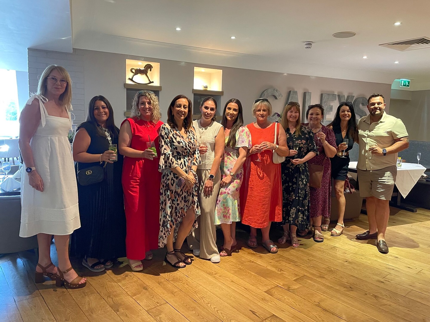 Thank you to Christina Tselepou & Tahlia King for hosting us last week at their summer event!
We kicked off our evening at the Macdonald Windsor Hotel for canapes and prosecco followed by, a beautiful boat trip on the river to Mediterranevm restaurant at Bray Marina.
It was the perfect setting to unwind and catch up. Yet, I also met some lovely new faces!
Thank you again to Macdonald Hotels & Resorts for a wonderful evening 👏
.
.
.
#limebluesolutions #travel #hotels #events #design #venue #live #virtual #production #av #incentives #rewards #client #sitevisit #uk #successful #LuxuryHotelsUK #venuefinding #eventprofessionals #eventprofsuk #berkshire #cookham #creativesolutions #eventstyling #lifestyle #team #sunshine