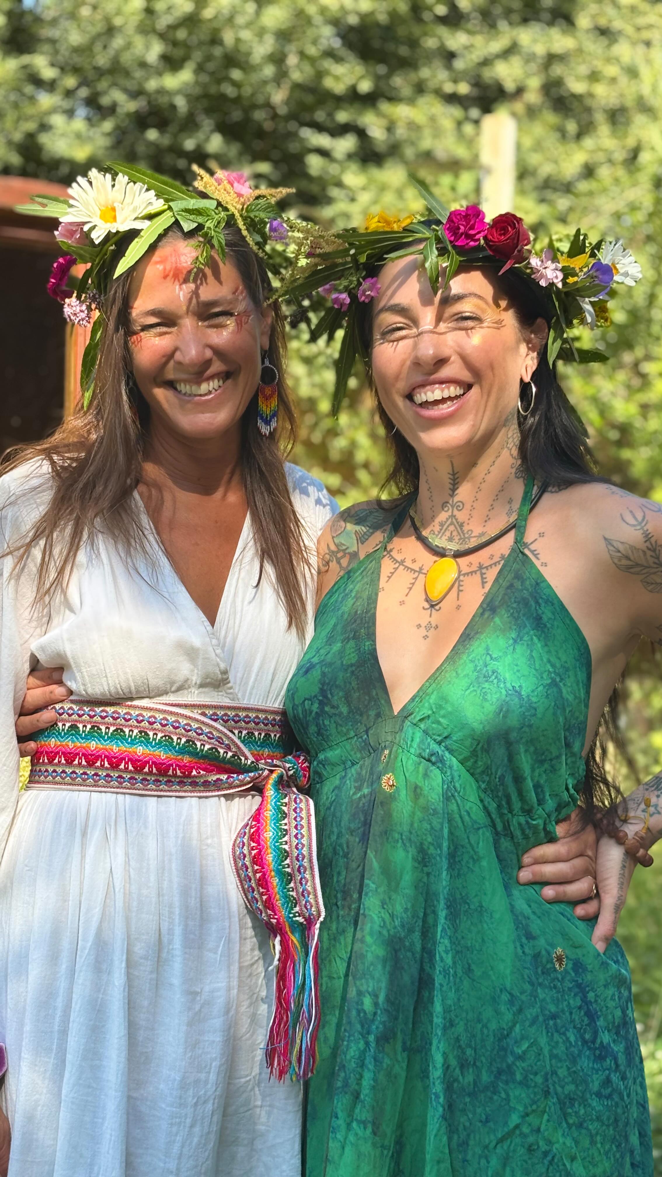 A 5-month journey through the elements ~ Earth, Water, Fire, Air, and Ether ~ with the most courageous, open-hearted, beautiful circle of women.
Together we remembered what it means to come home to our bodies, our voices, our truth.
We laughed, cried, sang and so much more. We walked through Earth, Water, Fire, Air, and Ether and came home to our own elemental being. A deep remembering of who we are and who we were born to be.
Thank you to every woman who said yes and for joining us on this incredible journey. We are the medicine. Thank you to @shrineofsoul for the pure joy of co creation ❤️
#ElementalWisdomJourney #SacredCircle #WomenTogether #Ceremony #HealingThroughTheElements #ReclaimingOurselves #SacredFeminine #YouAreTheMedicine #thevidasana #vidasana