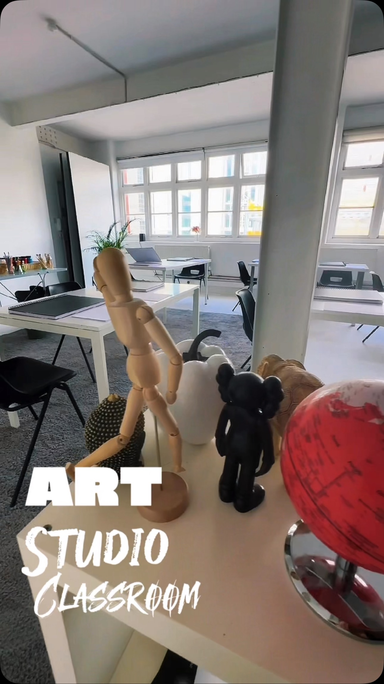 Our set up just before the students arrived for Day One of the @kingstrust ‘Get Started’ program course ‘Art & Graphic Design’ . Delighted our multipurpose creative studios at @niltonistudios are being utilised to deliver this course by our team. Fantastic opportunity for young people in our region . #art #graphicdesign #GetStarted #youngpeople #education #positivevibes #confidencebuilding #NiltoniEducation