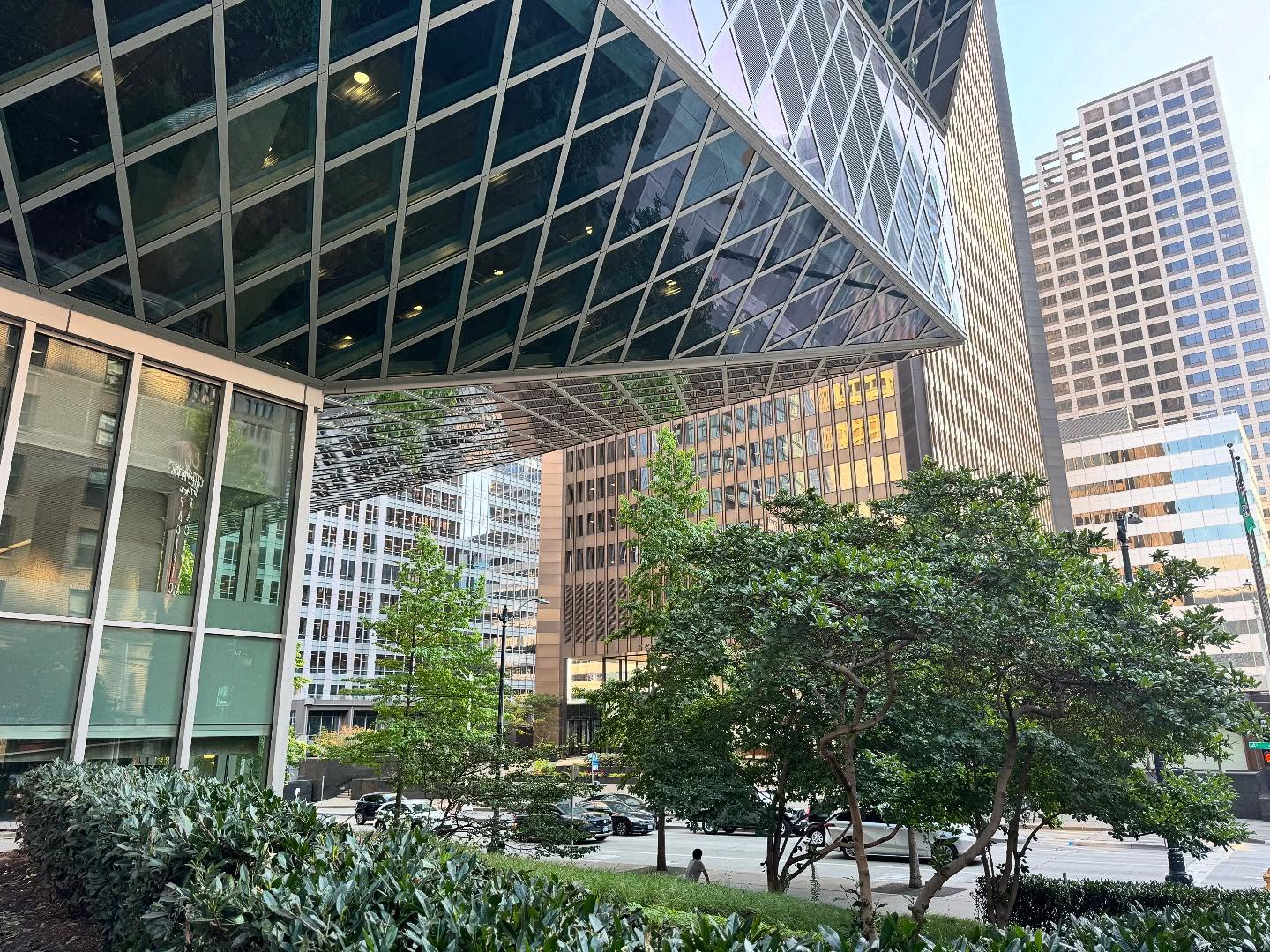 Recent #seattle shots exploring, this week to the @seattlepubliclibrary Central Library and @uofwa Seattle campus