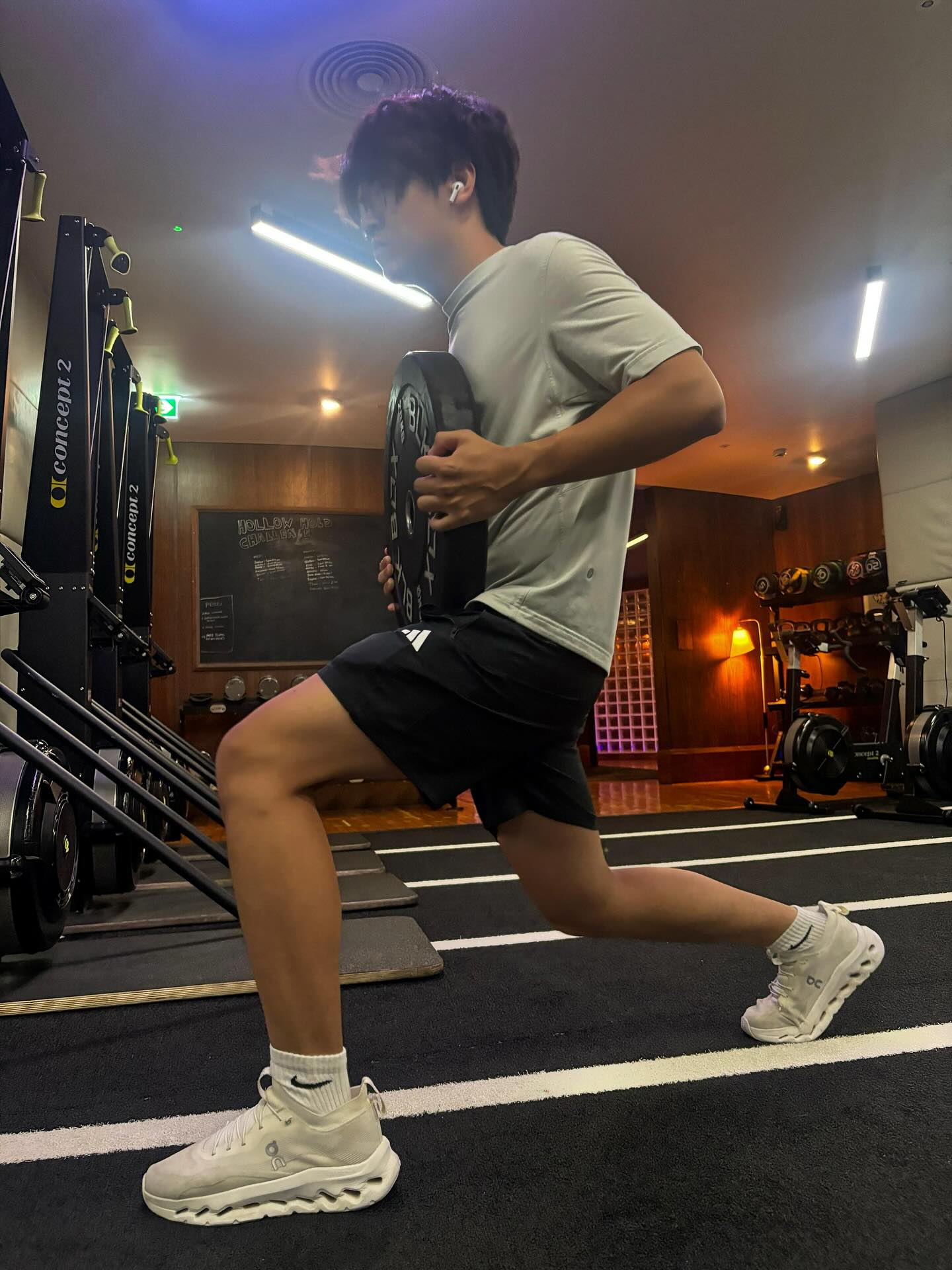 Heading to Belgium today 🇧🇪
Got to put in some training sessions before the race weekend @ashbuckman 💪🏼
#formula3 #f3 #hitech #gym #racer #training #racing #motorsport #workout #fitnessmotivation #bodybuilding