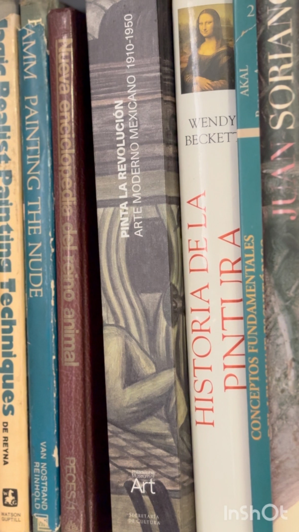 Taller Contadoras de historias
Impartido por Silvia Guerrero y Mayra Durán (Las nativas cuentan, Colombia)Valeria Vargas Nocetti (Chile) e Iliana García Malo y Paula Natoli (Metstli - México/Argentina).
Enfocado a las personas mediadoras educativas, docentes, talleristas, profesoras, artistas, docentes de arte y estudiantes en formación, gestión cultural y con interés de conocer técnicas de comunicación para incorporar en sus producciones artísticas.
Sábados del 2 de agosto al 22 de noviembre de 2025
Cierre de inscripciones: 24 de julio de 2025
#GuanajuatoPotenciaCultural
Secretaría de Cultura Guanajuato