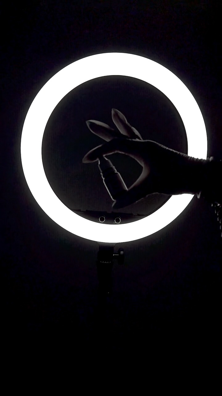 Früher stand ich jeden Morgen mit Augenbrauenstift vorm Spiegel – heute? Snooze drücken und trotzdem ready sein.
PMU hat mein Getting-ready-Game komplett verändert – kein Nachzeichnen, kein Verwischen, einfach da.
Wenn du auch Lust auf ‘woke up like this’-Vibes hast, meld dich bei mir. 💌
#permanentmakeup #pmuartist #browsonfleek #beautyroutine #pmulips #eyelinerpmu #browgame #nofilterneeded #effortlessbeauty #beautytrends #glowup #naturalbeautylook #wakeupwithmakeup #makeuplookwithoutmakeup #beautywithouteffort #permanentbeauty #skincareandpmu #modernbeauty #pmubrows #confidenceboost