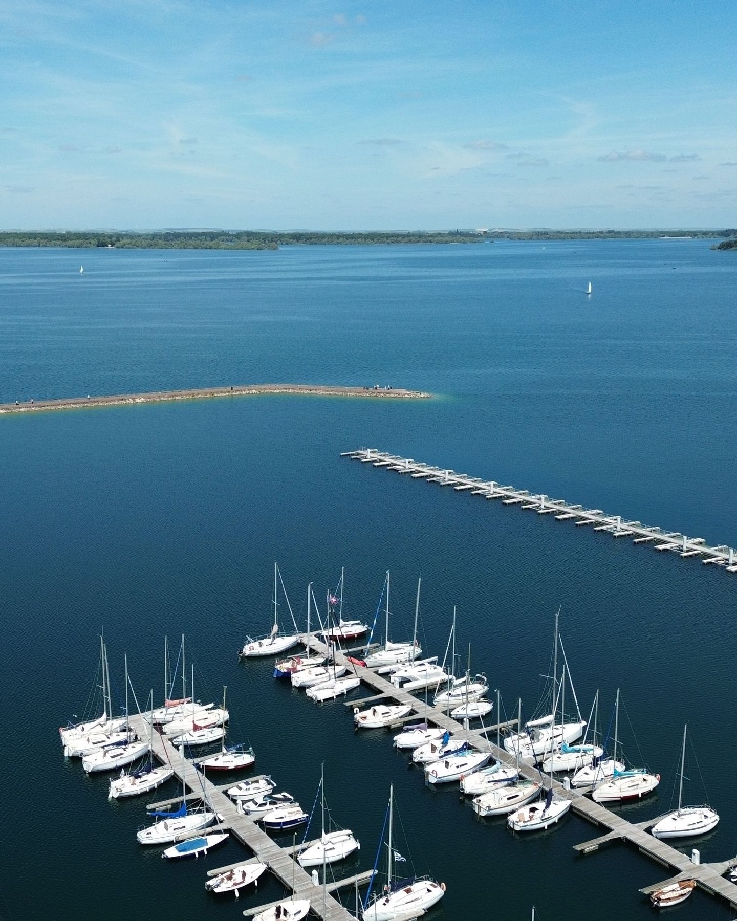 Le port et le lac de la Forêt d’Orient en toile de fond… Au Belvédère, chaque repas devient une parenthèse privilégiée. Nous vous attendons !🌊
#lebelvédère,brasseriecontemporaine
