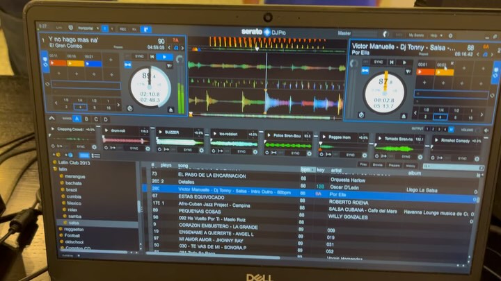 Someone reached out asking if I could dj for a salsa/bachata lessons night. “I’m from Miami. Hold my beer.”
Absolutely fantastic instructors and a fun night here at Taco Maya in Logan Square 🎉🎵