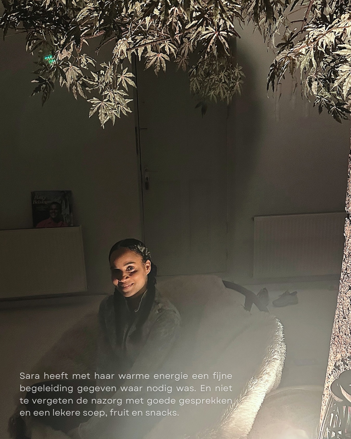 A very special sister came by this month ..
“Wat een bijzondere ervaring! Ik raad dit iedereen aan die persoonlijke groei en diepe inzichten wilt doormaken. Sara heeft met haar warme energie een fijne begeleiding gegeven waar nodig was. En niet te vergeten de nazorg met goede gesprekken en een lekere soep, fruit en snacks.” @davidabenjamin