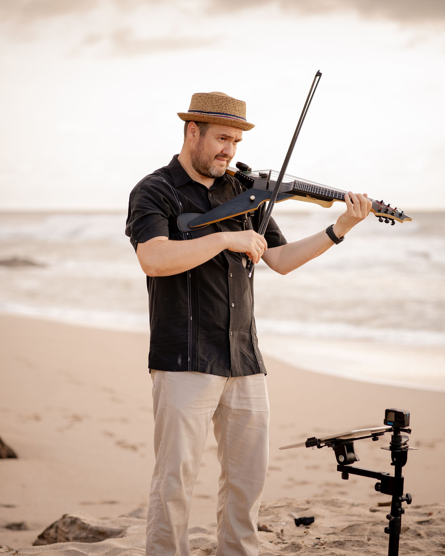 Violinist. Mariachi. Guitarist.
Create a soundscape that reflects you. Whether it’s a classic touch or cultural flair, let the music be something your guests remember and something that feels unmistakably yours. 🎶🤍