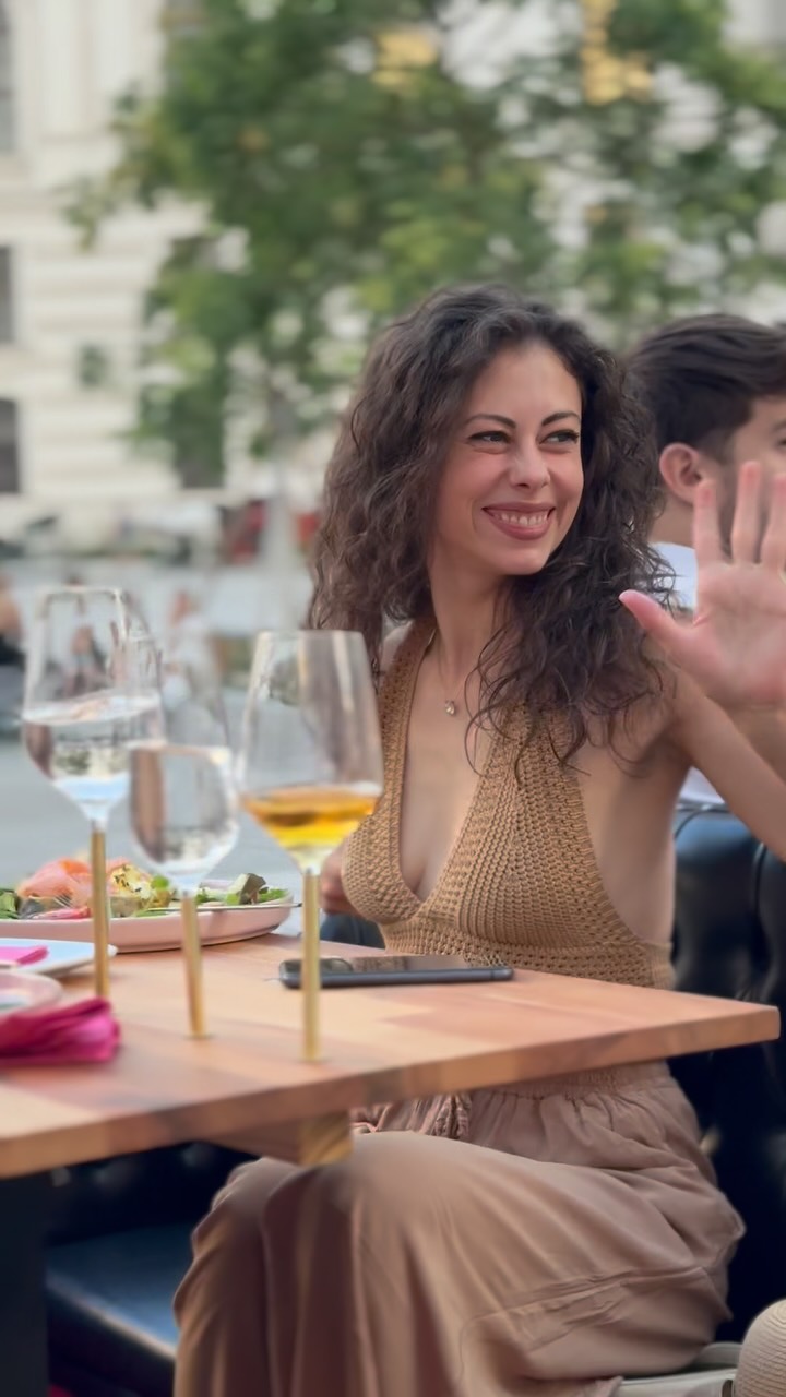 🥐🌞 Vienna Breakfast Tours – Morning Delights on Wheels ✨🚗
Wake up to Vienna in the most charming way!
Join our unique morning tour and cruise through the city in vintage-style e-cars while enjoying a delicious Austrian breakfast on board.
🍳 Fresh pastries, regional delicacies & barista coffee
🎶 Accompanied by gentle classical tunes
🏰 See Vienna’s famous landmarks in the soft morning light
Perfect for early birds, couples, and anyone who loves a stylish start to the day.
⚠️ Limited spots – reserve now via the link in bio!
\#ViennaMorning #ViennaBreakfast #Schönbrunn #BelvederePalace #Staatsoper #Stephansdom #RathausWien #MuseumsQuartier #Naschmarkt #Ringstraße #Volksgarten #KunsthistorischesMuseum #WienErleben #RingToursVienna