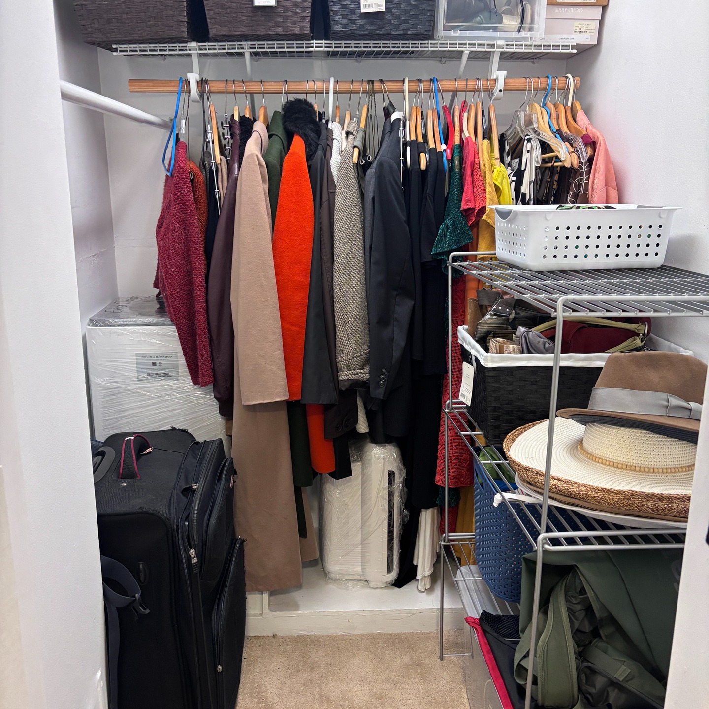 The power of pre-move decluttering!
This closet transformation is exactly why I recommend hiring a professional organizer BEFORE you pack for your move 📦
Here's what organized spaces do for your moving day:
✅ Reduce moving costs (fewer items = lower quotes!)
✅ Speed up the packing process
✅ Create a stress-free experience for you AND your movers
✅ Give you a fresh start in your new home
With this level of organization, my client's move can be completed much faster thanks to strategic decluttering - saving time and reducing moving day stress!
As a professional organizer in the San Francisco Bay Area, I specialize in pre-move prep that makes ALL the difference 🏠
Ready to make your move stress-free? DM me or click my bio for your complimentary consultation!
.
.
.
#ProfessionalOrganizer #SanFranciscoBayArea #PreMoveOrganizing #DeclutterBeforeMoving #HomeOrganizing #BayAreaOrganizer #BeforeAndAfter #MovingPrep