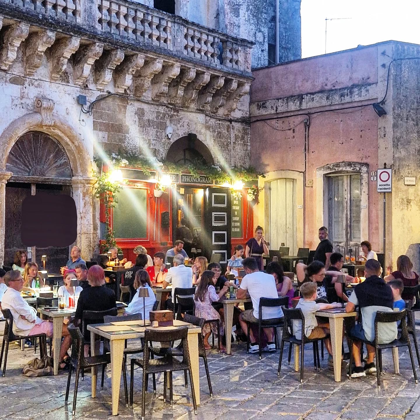 🧑🧑🧒🧒
#ugento #thephonogramclub