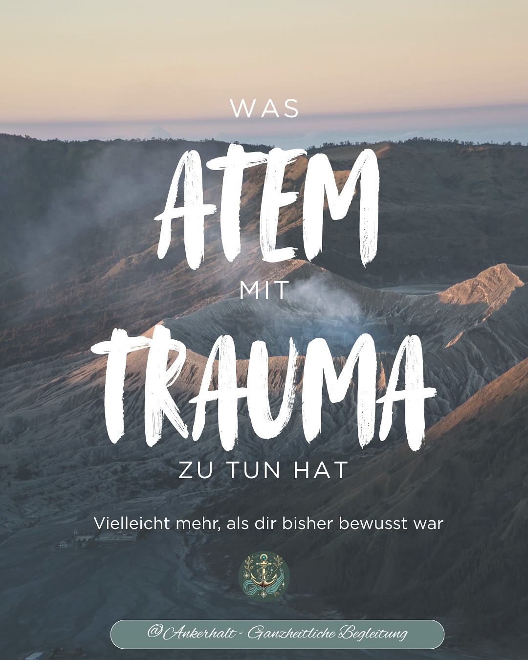 Was hat dein Atem mit Trauma zu tun?
Mehr, als viele ahnen.
Wenn wir etwas Schweres erlebt haben – emotional, körperlich oder seelisch – schützt uns unser Nervensystem.
Es verändert sogar, wie wir atmen.
🔄 Flach. Gehalten. Unbewusst.
Viele Menschen mit Trauma atmen „gerade genug, um zu funktionieren“.
Nicht weil sie etwas falsch machen, sondern weil ihr Körper in Schutzmodus bleibt.
💭 Vielleicht merkst du das:
Du vergisst manchmal zu atmen.
Tiefes Einatmen fällt dir schwer.
Du fühlst dich abgeschnitten vom Körper.
✨ Das ist okay. Du bist nicht allein.
Und: Du kannst anfangen, dich behutsam zurück in deinen Körper zu atmen.
Nicht als „Lösung“ – sondern als liebevolle Einladung an dein Nervensystem:
Es ist jetzt sicherer. Du darfst hier sein.
🌿 Speichere diesen Beitrag, wenn du ihn nochmal brauchst.
💬 Teile in den Kommentaren: Erkennst du dich in einem dieser Atemmuster wieder?
#achtsamkeit #traumaheilung #somatichealing #atemarbeit #nervensystemregulation #selbstfürsorge #emotionalhealing #somaticexperiencing #traumasensitiv #körperweisheit #atmen