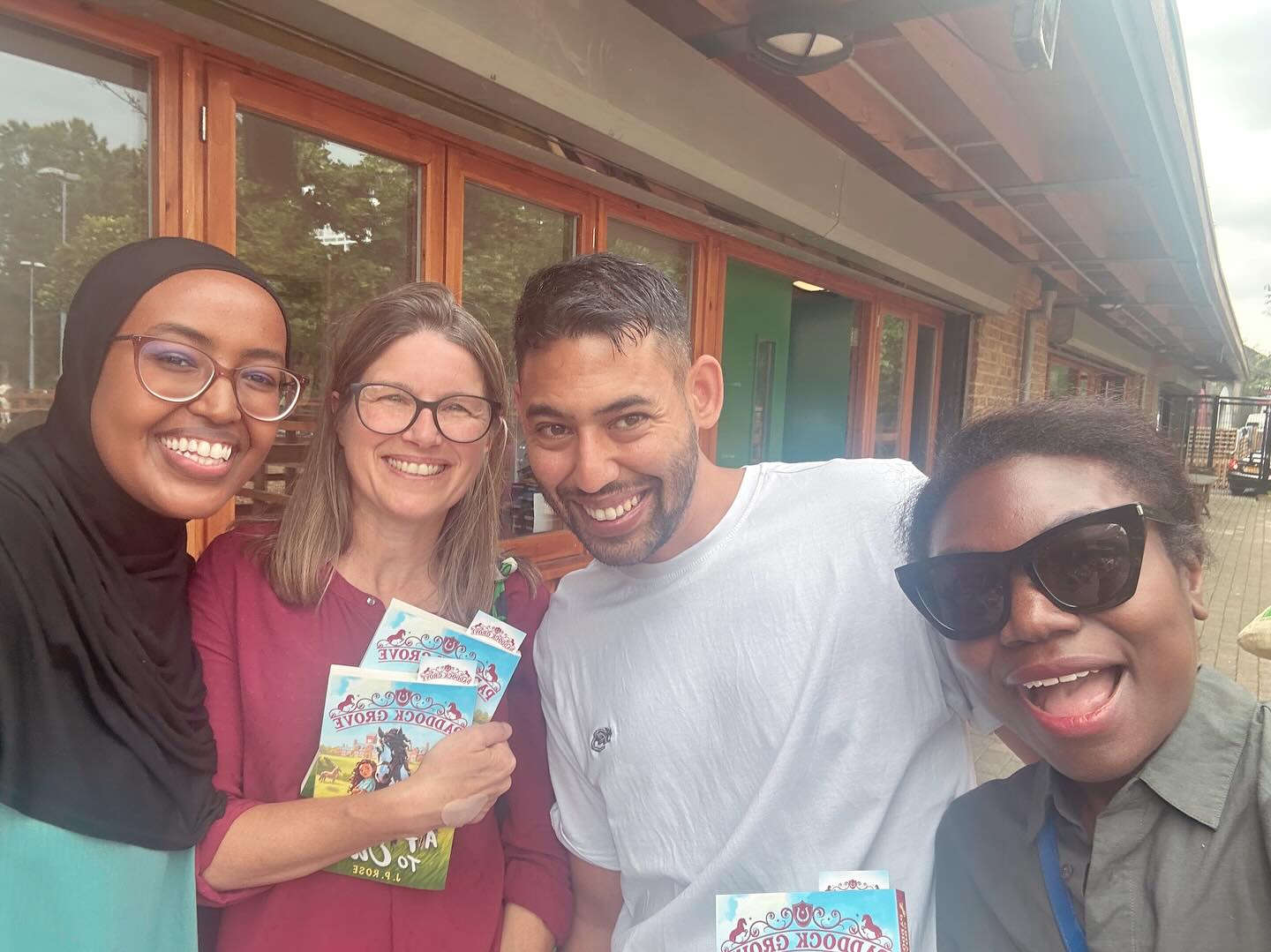 The amazing @jprosewriter does it again! New book: A Pony To Own is OUT NOW!
Lovely to catch up with fellow authors at today’s very special launch where I also won a very special prize! #aponytoown #ebonystables