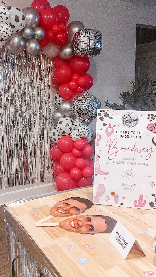 Set up for the sweetest bride ๐ Living for these momentsโจ๏ธ
#thebridebash #nashvillebacheloretteparty #nashvilledecorator #cowgirlbachelorette #letsgogirls