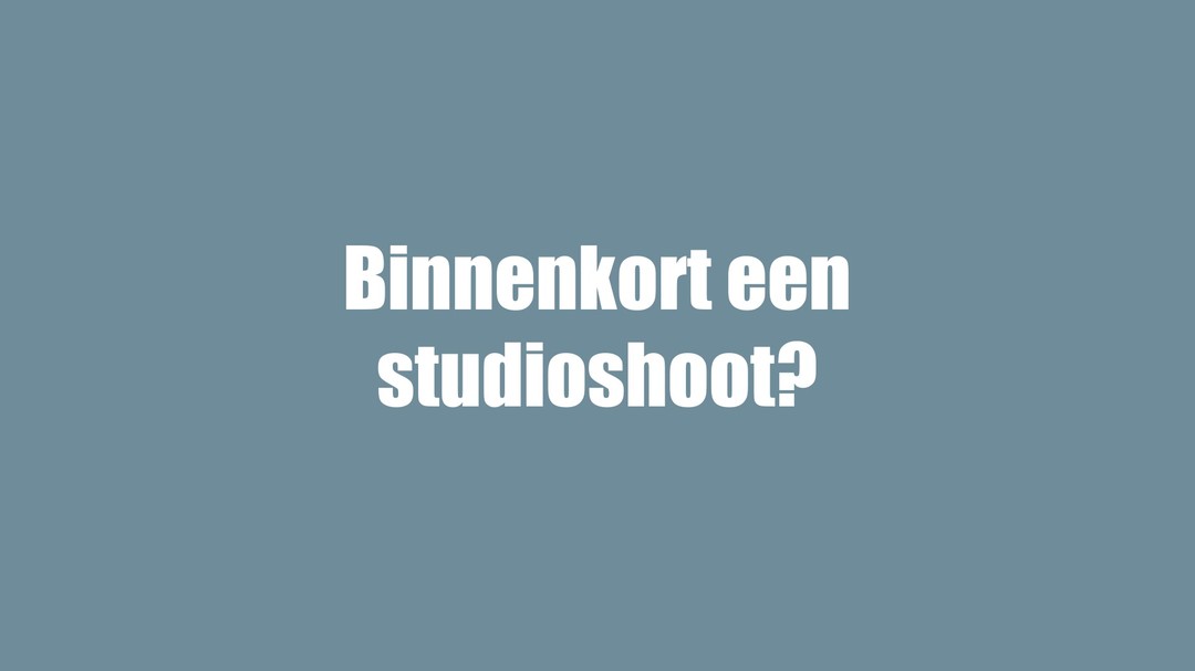 Wist je dat je bij ons kunt kiezen uit maar liefst 53 verschillende achtergrondkleuren voor je studioshoot?
Zacht pastel, strak zwart, felgeel of juist iets unieks? De kleur bepaalt de sfeer — en jij bepaalt de kleur! 💛💚💙❤️
Let op: afhankelijk van beschikbaarheid, dus laat ons vooral weten wat je voorkeur is 🎯
#PictureYourself #Studiofotografie #Achtergrondkleuren #KiesJeStijl #FotoshootMetSmaak #KleurBekennen #CreatieveShoot #Fotostudio #FotografieMetLiefde