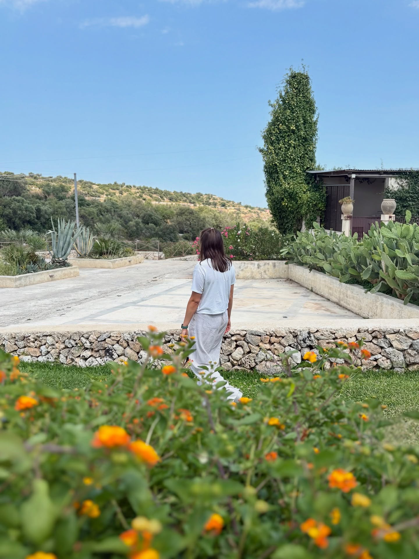 Sometimes a change in scenery is all it takes 🌞
I spent part of last week in Sicily celebrating one of our best friends’ beautiful wedding and still getting some work done.
Stepping outside the usual routine often brings the sharpest ideas and clearest focus. A different view, a slower pace, and space to think deeply are essential when building strategies designed to cut through the noise.
Remote working isn’t about switching off, it’s about finding new ways to switch on. I’ve come into this week feeling energised, focused, and creatively recharged.
Creativity thrives where life is being fully lived ✨