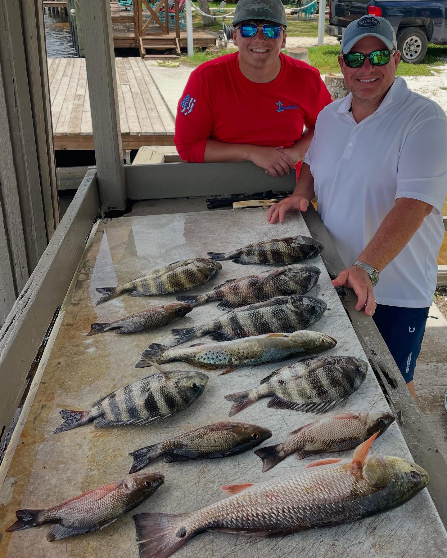 a dynamic trip we had aboard recently! It was one of those trips where we were CATCHING! Call me and I’ll bring you to this spot, don’t miss out while the fishing is good 🤙🏻📲305-778-5342 #a2fishingcharters #irtreels #cajuncustomrods #donnmarpliers #reelfishyapparel #palmythgloves #fourhorsementackle #tfoflyrods #captainspreferredproducts #fortressmarineanchorsusa