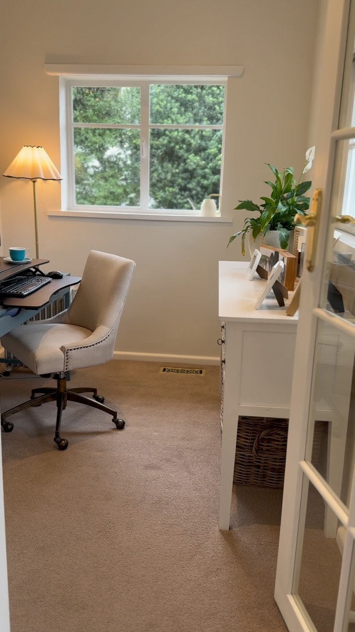 What a perfectly cosy rainy day to be working from home 🏡 I do love Melbourne in winter 🌧️
#workingfromhomelife #homeoffice #melbourne #melbournewinter #rainyday #smallbusiness