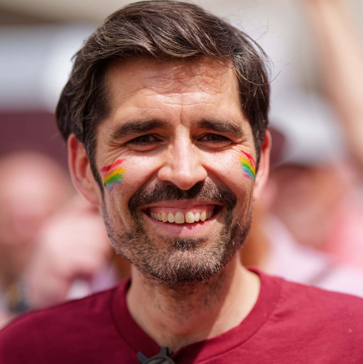 Du hast meinen Juli wieder zum Fest gemacht: für Vielfalt, ein neues erstes Mal durfte ich am Fassanstich erleben, starke Bildung gestalten, Medien bereichern und tolle Begegnungen genießen. Auch in den Ferien wird viel in Schule und für gute Bildung gearbeitet. Danke dafür und Euch allen für die vielen Begegnungen voller Wertschätzung und Unterstützung. Danke. Gemeinsam sind wir stark.
#recap #throwback #juli #sventeuber #trier #trierimlandtag #fassanstich #happypride #pridemonth #bildung #sommerferien