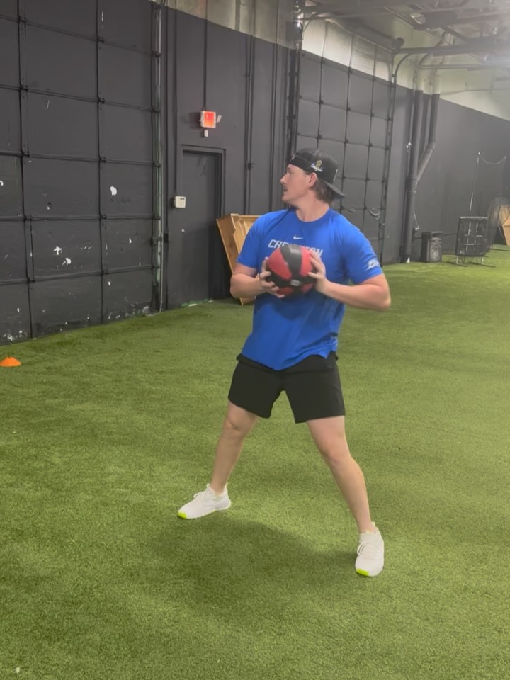 🎯 POST-UCL SURGERY: BEFORE THROWING BEGINS….
You don’t just jump back into throwing after Tommy John.
First, we rebuild how the body produces and transfers force—without overloading the elbow.
That’s where med ball work comes in.
It’s more than a warm-up. It’s our bridge back to the mound.
🔥 Develop intent
🔥 Reinforce trunk + scap sequencing
🔥 Build rotational power safely
🔥 Set up for a cleaner return-to-throwing phase
At Victory Sports Rehab, we don’t guess. We build throwers from the ground up—with precision, progression, and purpose.
📍Phoenix, AZ
⚾️ DM us to start your UCL recovery the right way.
#VictorySportsRehab #TommyJohnRehab #BaseballRecovery #sportsmedicine #baseball #pitching #baseballrehab #medball