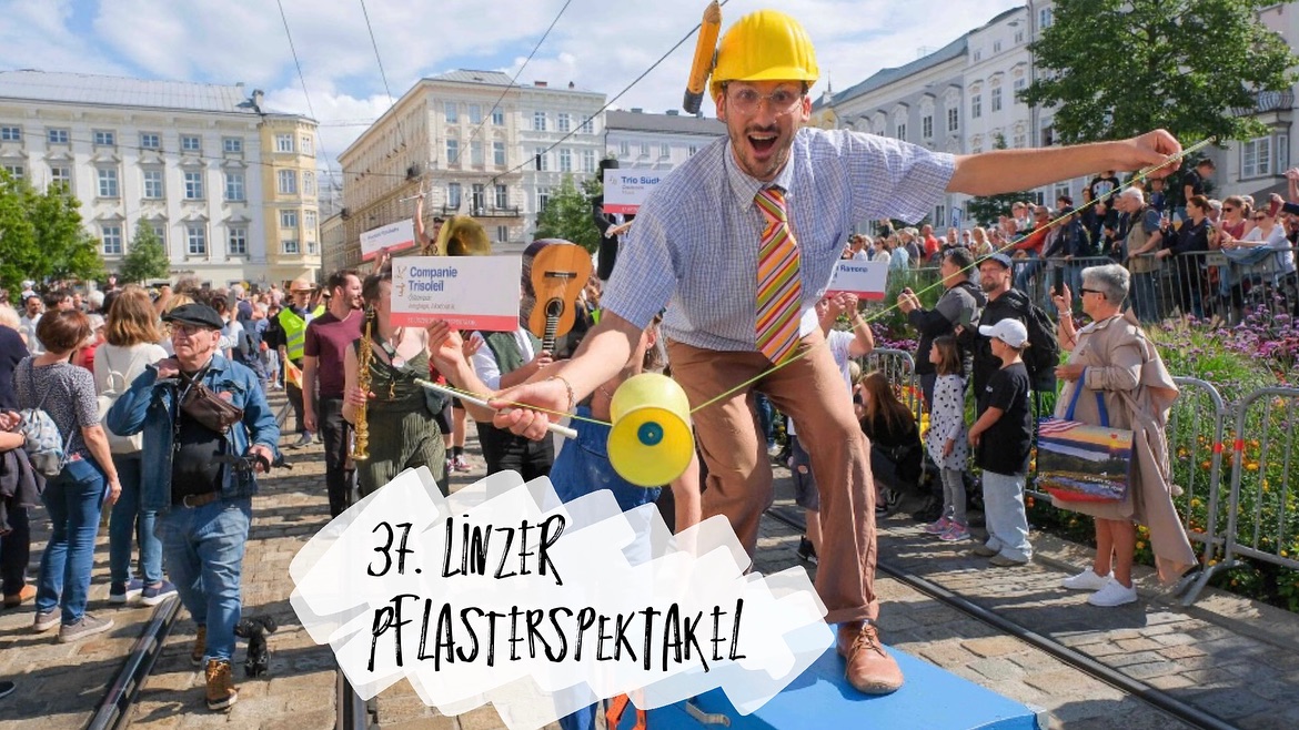 @pflasterspektakel 2025 und wir waren dabei! 🤩✨
Es war super schön, mega Stimmung, mega Orga, gute Shows und traum Publikum 🫶🏼
Danke an alle die dabei waren, ihr seits sooo super. Bis bald 🥰
Foto von: Horst Einöder/Flashpictures
Videos von: @raycircus @_decsnow_ und @jnpw_
#pflasterspektakel