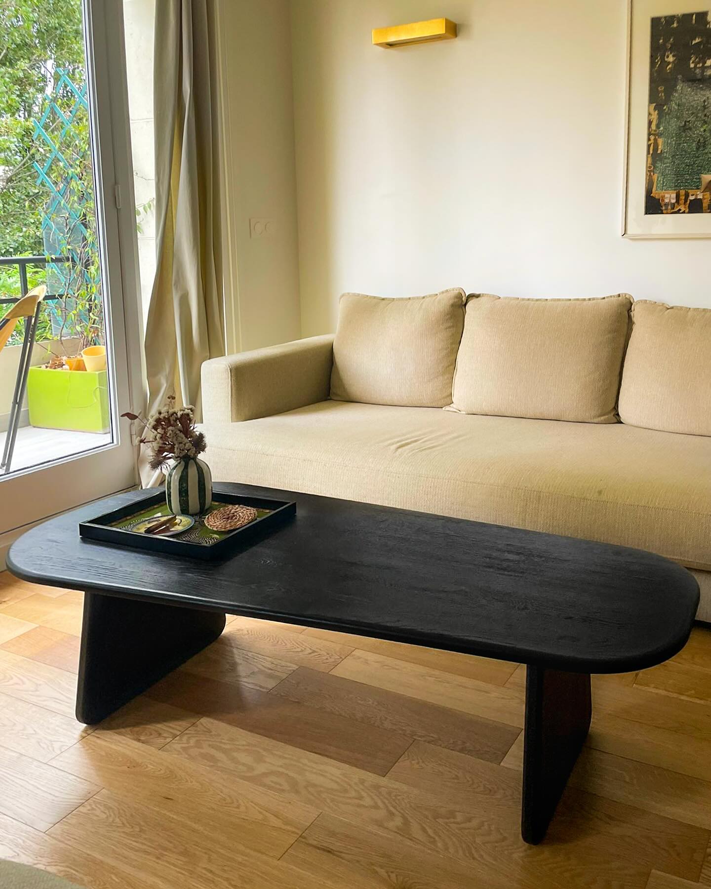 Quand nos clients imaginent, nous donnons vie à leurs idées : une table basse unique, dessinée sur mesure pour épouser leur intérieur 💫
#menuiserie #menuisierparis #homeinspo