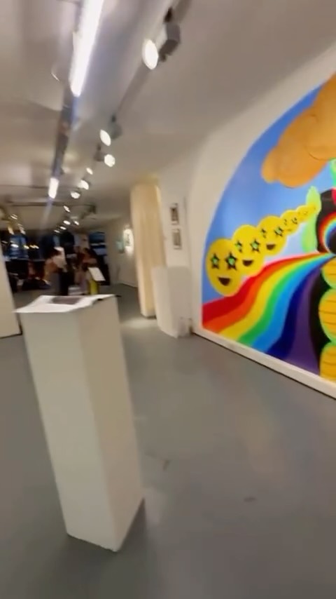 A small impression of the expo @vrijpaleis made by Atena #torrehfoundation
You can view the show till Sunday 27-07.
Todays program: 12.00 - 14.00: EATING ART, 11.O0 - 13.00: Collage Workshop, 15.00 - 18.00: Portrait Sessions During the day: LIVE MUSIC
#artshow #contemporaryart #artamsterdam #mural #portraits #livemusic #eatingart #collageworkshop #torrehfoundation