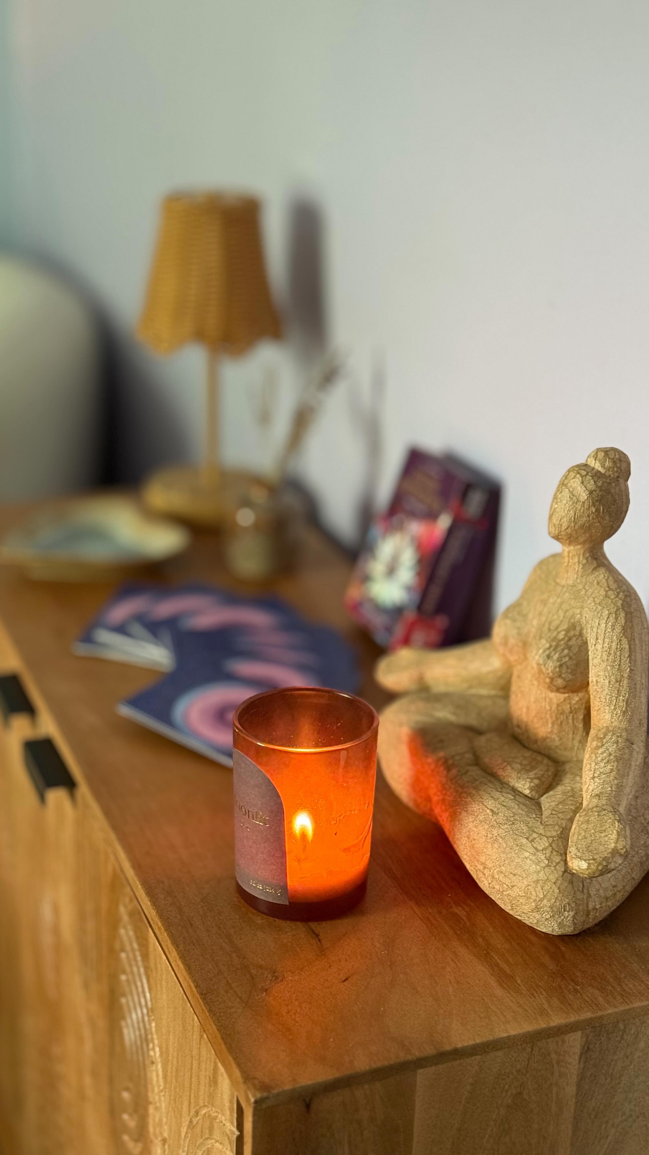 At Handsight Massage, we don’t just offer treatments — we hold space.
For your breath to slow.
For your body to soften.
For your heart to return home to itself.
This is where you remember the language of your own rhythm.
This is where healing begins — in presence.
#massage #peace #selfcareisntselfish #healtylife #healingjourney #healing #emotionalhealing #wellnessjourney #wellbeing #veronanj #westorangenj #cedargrovenj #bloomfieldnj #montclairnj #messageoftheday