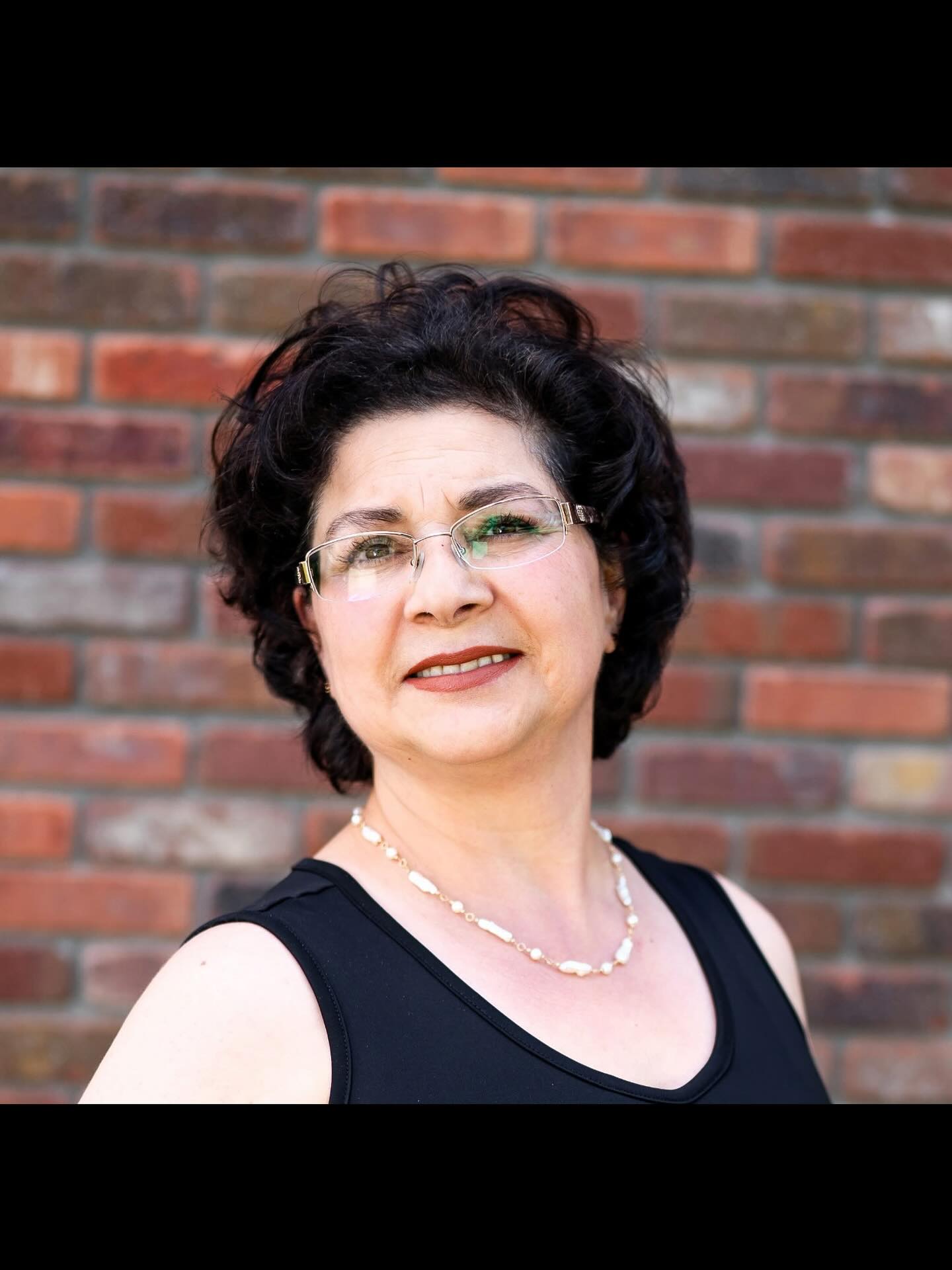 Exciting Announcement from The Rittz Salon!🌟
We are delighted to introduce Anna Bright, our expert Holistic Esthetician with over 30 years of experience in natural skincare and wellness for men and women.
Anna specializes in:
✨ Organic Facials
✨ Hydrafacial
✨Microdermabrasion
✨ Body & Brazilian Waxing
✨ Lash & Brow Lamination
✨ Lash Lift & Tint
✨ Foot Reflexology
🌿 Special Offer for July:Enjoy 15% OFF on any skincare service and organic skincare retail products all month long!
Experience holistic beauty and relaxation! Schedule your appointment today and let Anna help you glow naturally!
📍 Location:
2646 Grand Ave. Ste. 8
📞 Contact Salon : 406-652-0555
Anna Cell: 406-373-4221
More info: ritzzsalon.com
The Ritzz Salon | The Ritzz Salon | Billings, MT