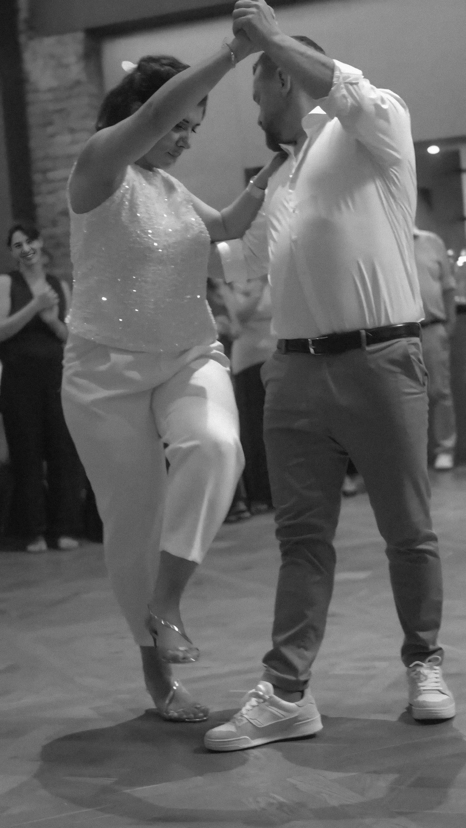 wait for the Party 🔥
#energy #weddingband #weddingdress #party #weddingparty #weddingmusic #luxuryweddingplanner #weddingfilm #weddingphotos #hochzeit #hochzeitsinspiration #heiraten #trauung